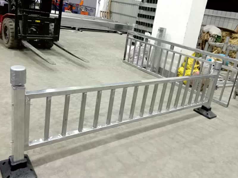 工(gong)廠一(yi)角