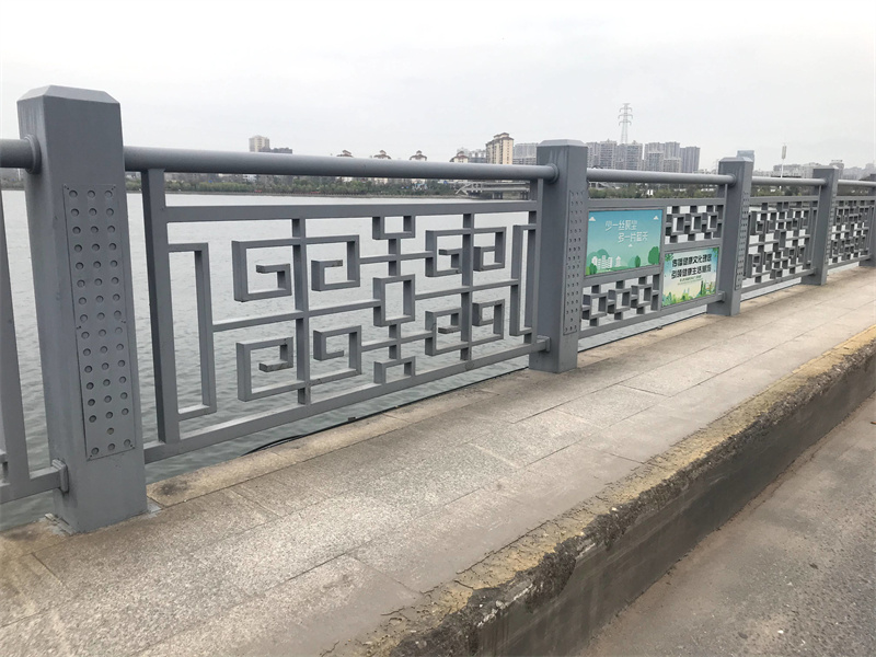 橋樑(liang)護(hu)欄(lan)